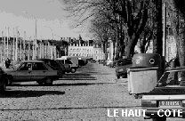 De grands espaces occup�s par la voiture omnipr�sente