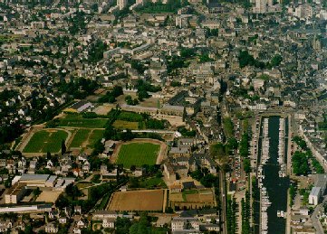 Vue a�rienne du stade de la Rabine